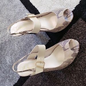 NWOB Cole haan heels snake print